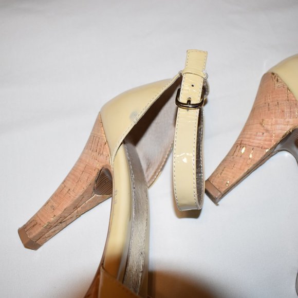 Sofft Shoes Platform Heel - Picture 4 of 11